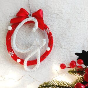 Decorazione natalizia - Telaio con iniziale tricotin